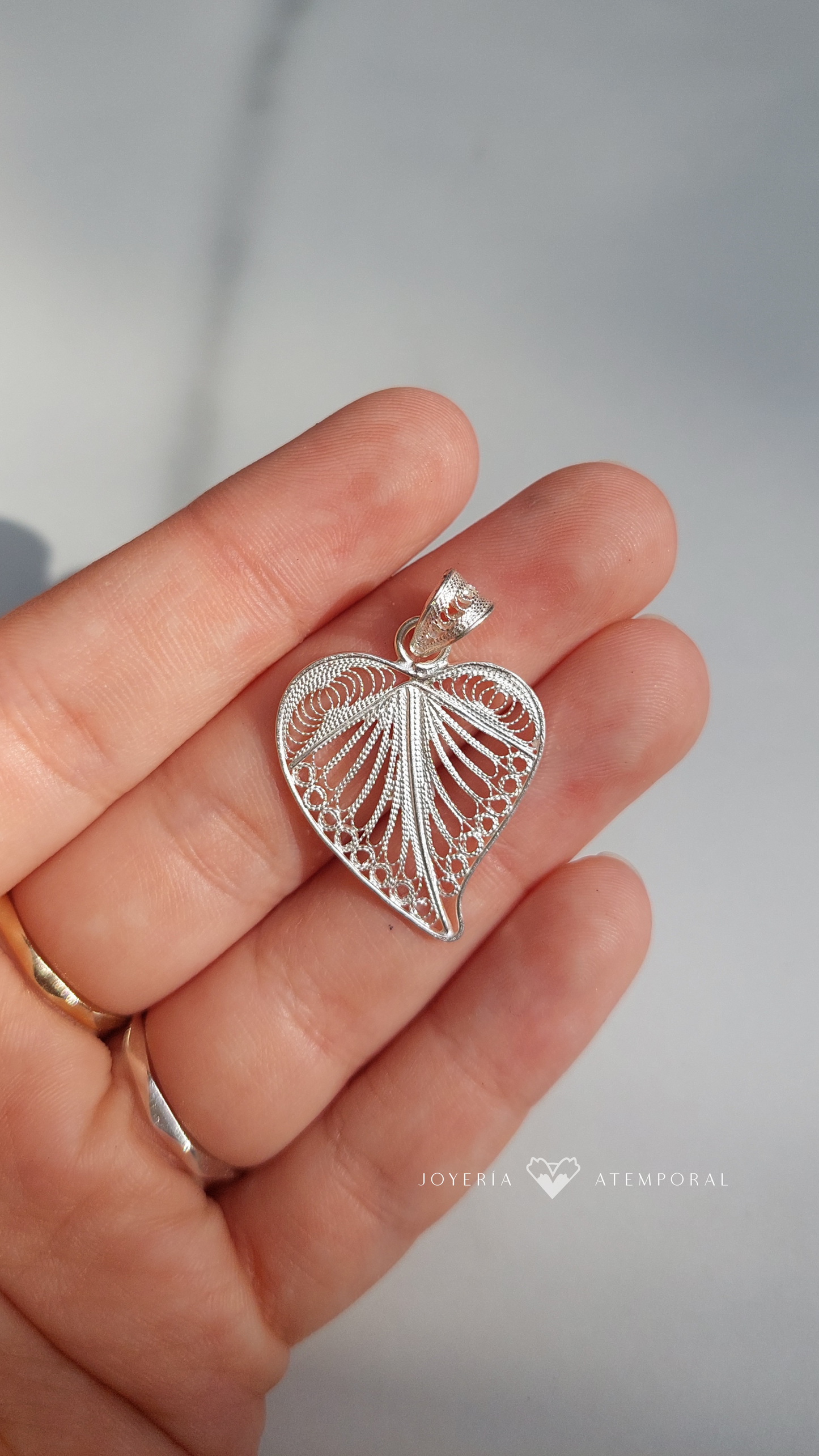 Dije Filigrana de Plata hoja corazón