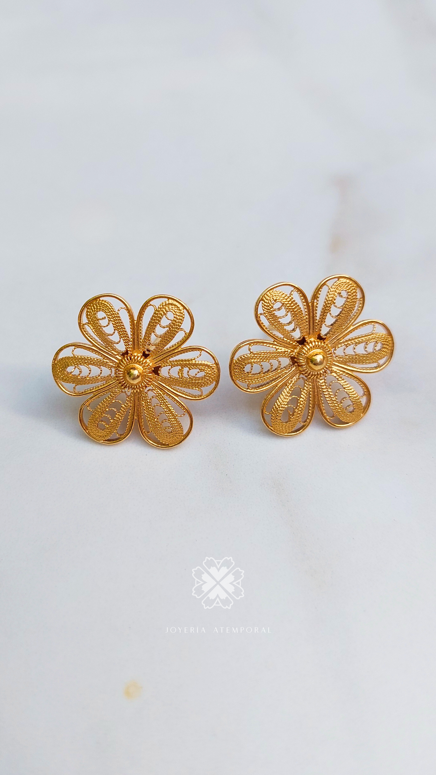 Aretes de Filigrana de Plata Flor Gota Pétalos Escarcha