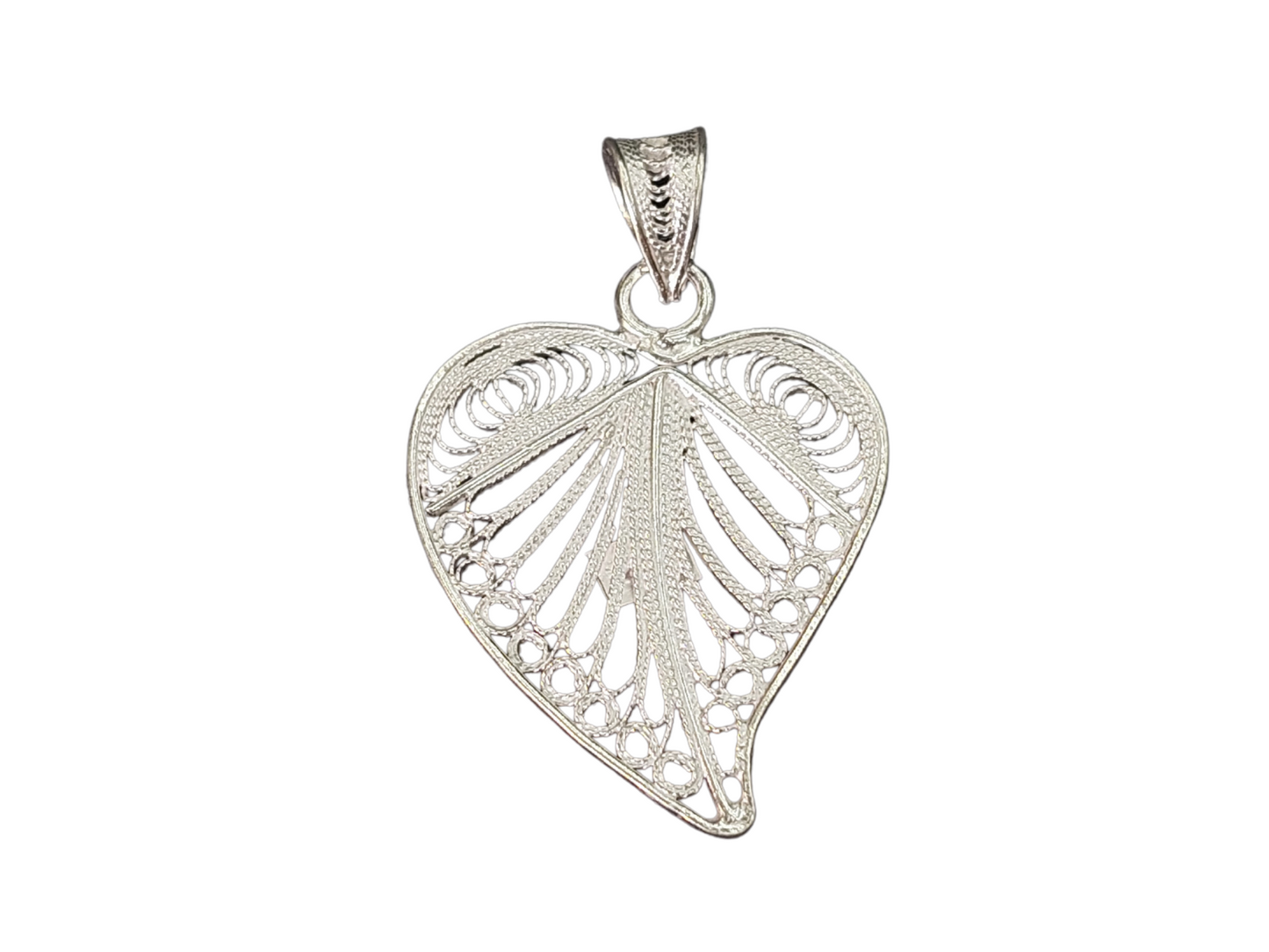 Dije Filigrana de Plata hoja corazón